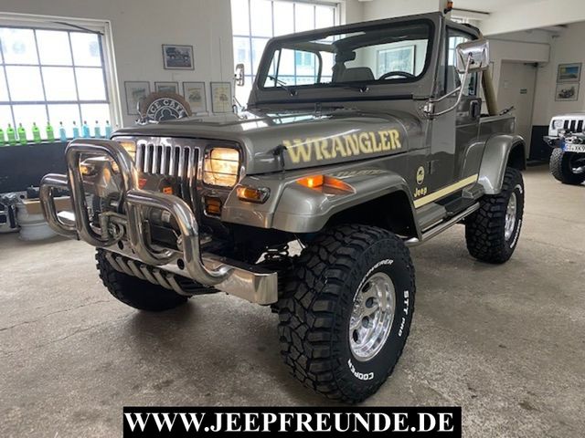 Jeep Wrangler 4,0l H – Zulassung !