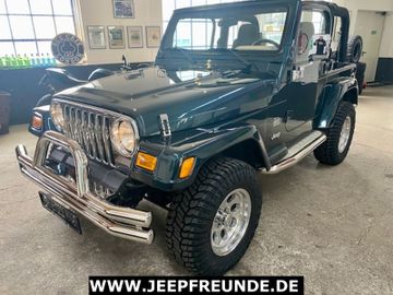 Jeep Wrangler “Sahara“ 4,0l Der Beste !